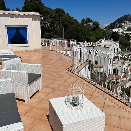 Regina Di Capri - Suite Vista Faraglioni Exterior foto