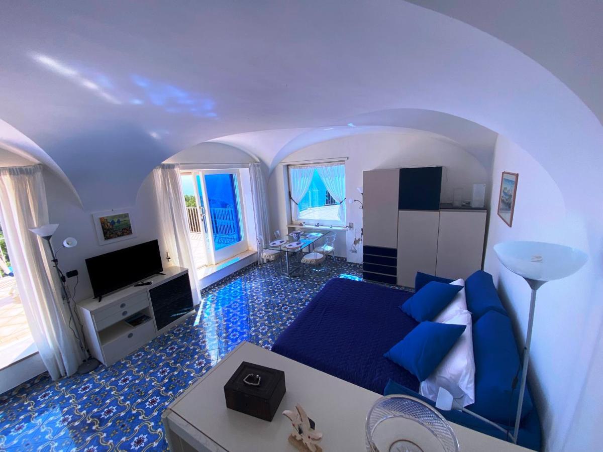 Regina Di Capri - Suite Vista Faraglioni Exterior foto