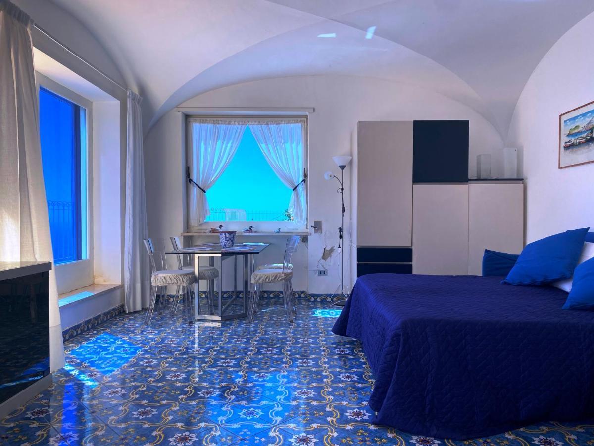 Regina Di Capri - Suite Vista Faraglioni Exterior foto