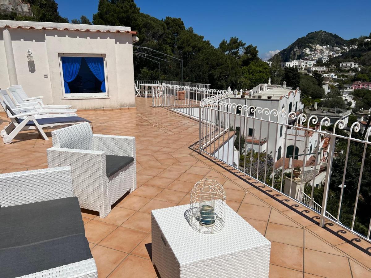 Regina Di Capri - Suite Vista Faraglioni Exterior foto